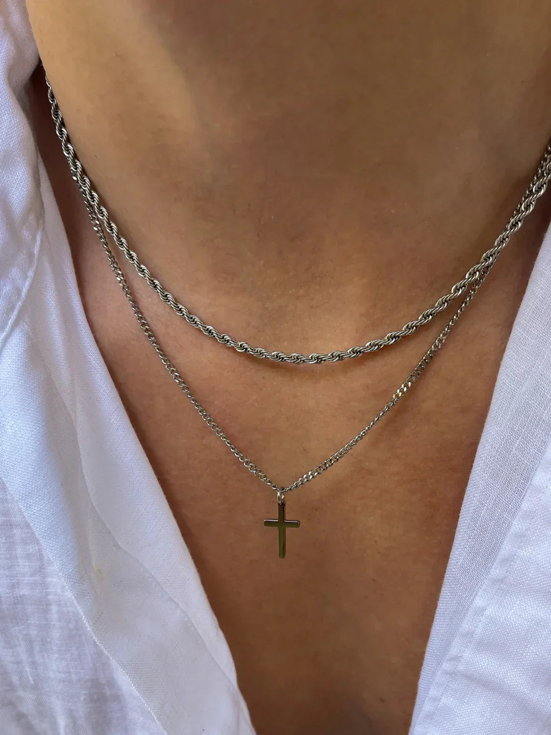 Seralyn™ Cross Necklace | Silver