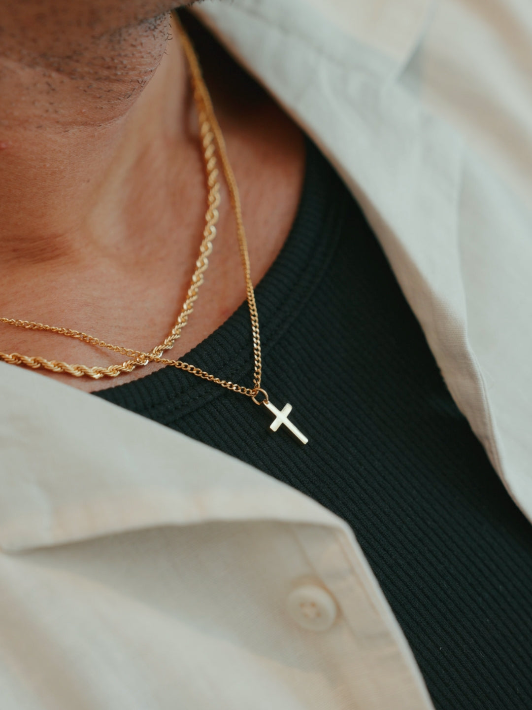 Seralyn™ Cross Necklace | Gold